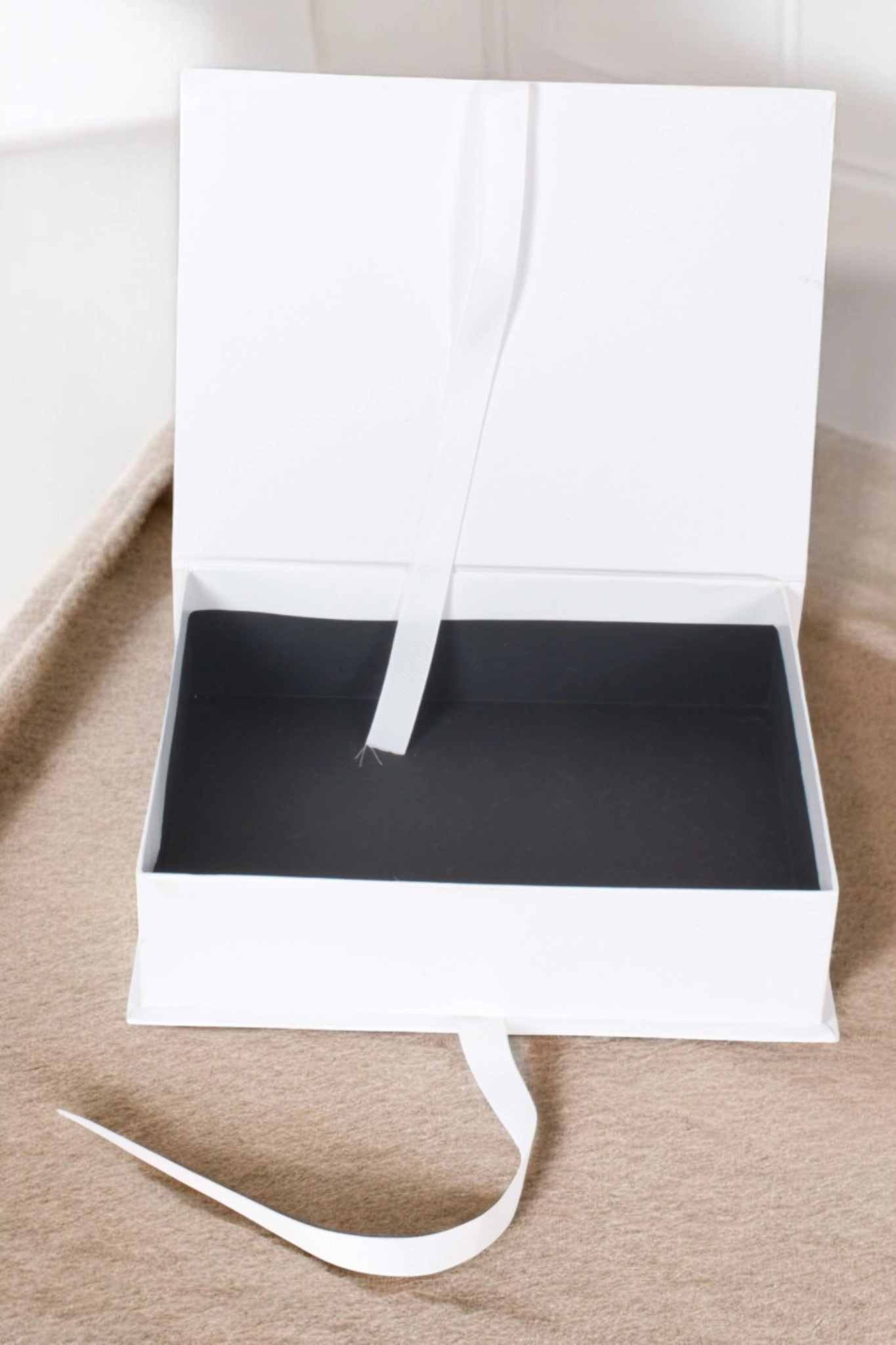 Kurdele Bağlamalı Mukavva Kutu 2’li Paket
