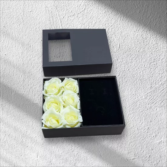 (Solmayan Gülleri Dahil) Mukavva Asetat Pencereli  hediye kutusu 5’li Paket