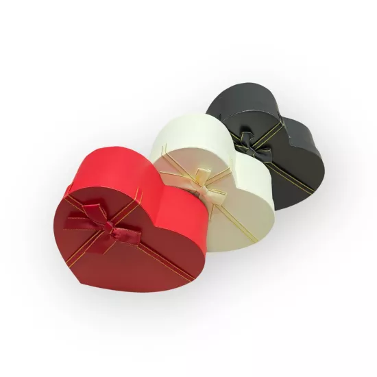 Fiyonklu Kalp Kutu 3’lü Set 