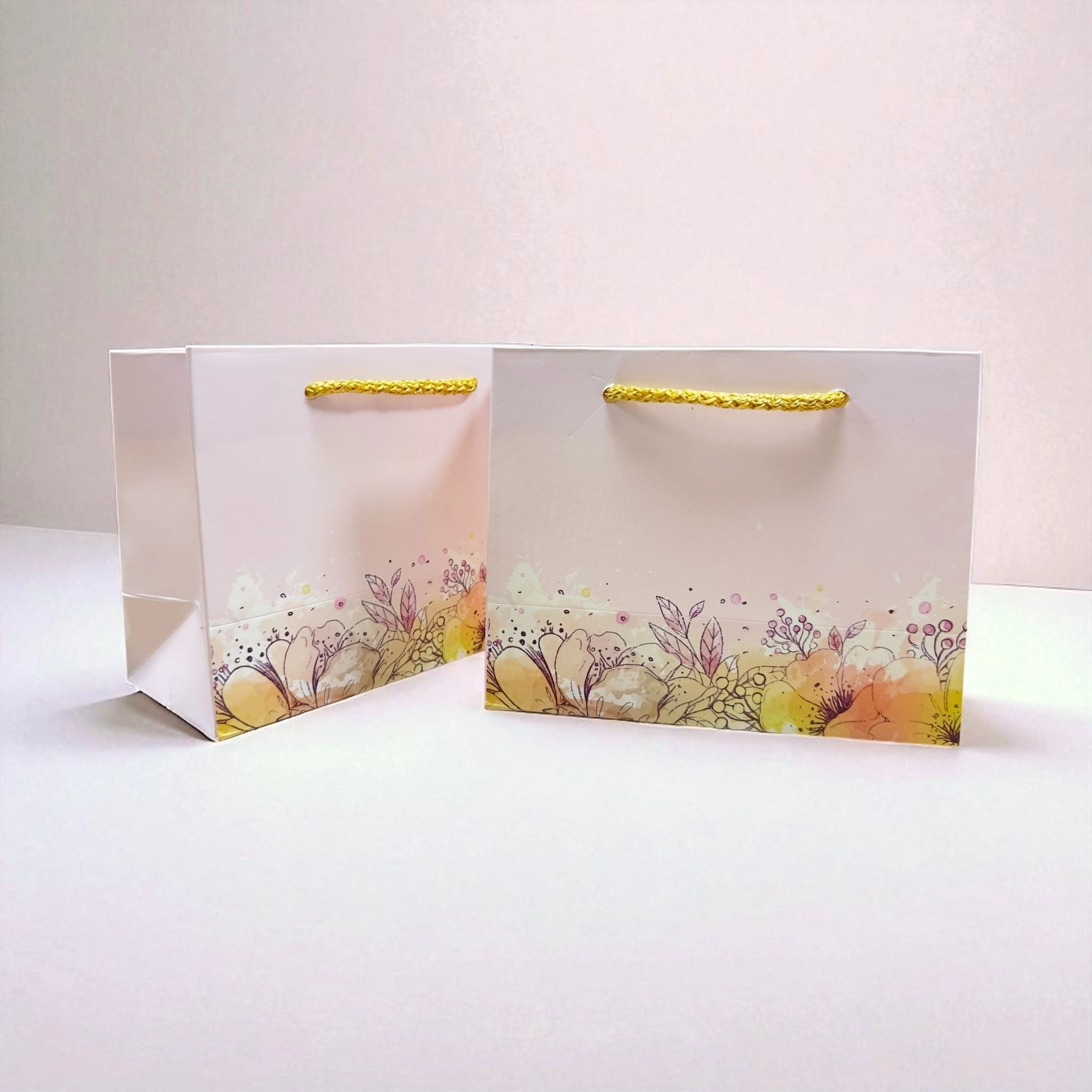 Çiçek Desenli Karton Çanta 15x12x7 cm 20’li  Paket